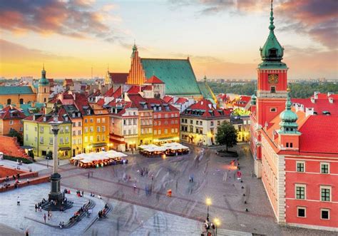is it safe to travel to warsaw poland